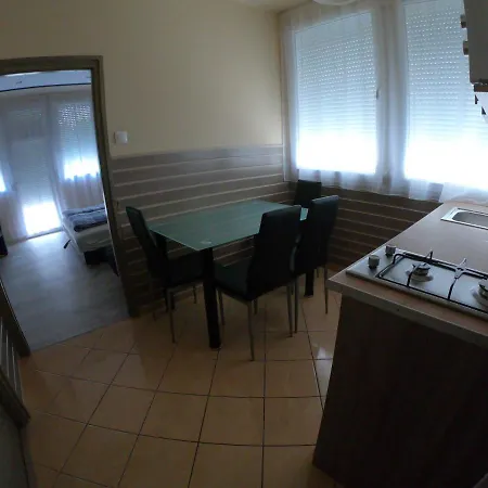 Dami Apartman Apartment Hajduszoboszlo Exterior photo