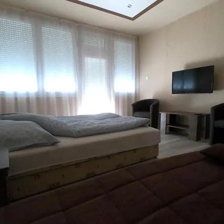 Dami Apartman Apartment Hajduszoboszlo Exterior photo