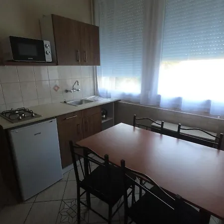 Dami Apartman Apartment Hajduszoboszlo Exterior photo